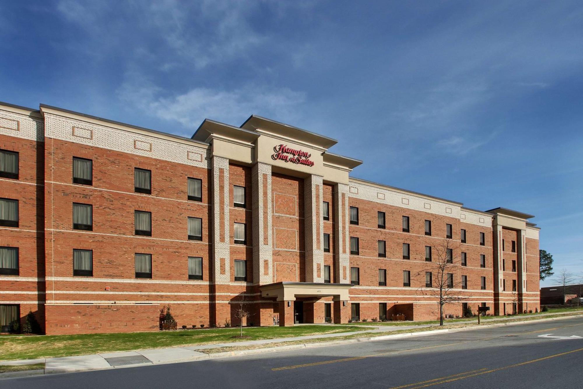 Hampton Inn & Suites By Hilton Knightdale Raleigh Exterior photo